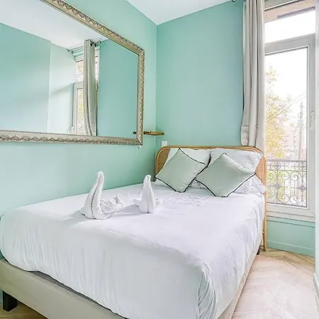 Proche Parc Monceau Apartman *
